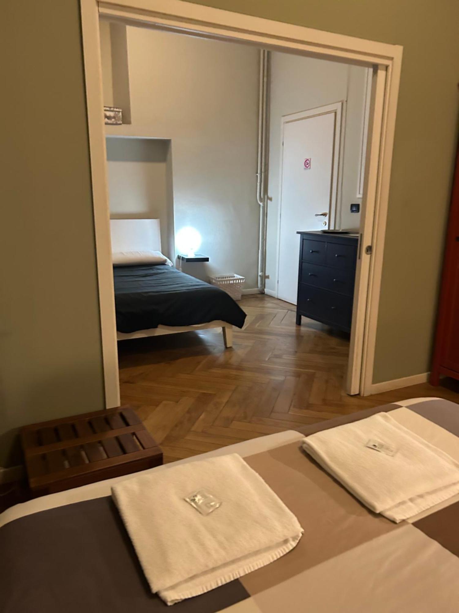 Gabriele 83 Panzió Torino Kültér fotó