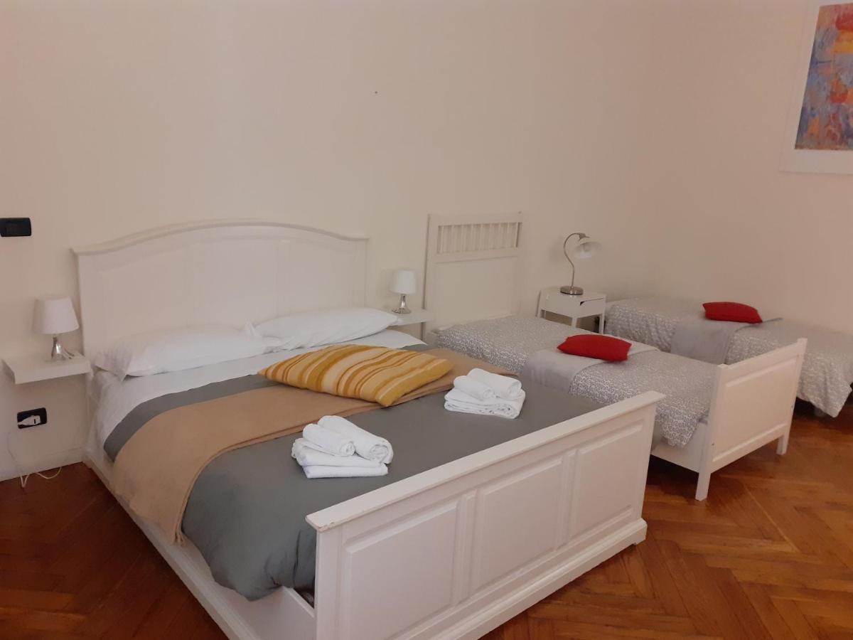 Gabriele 83 Panzió Torino Kültér fotó